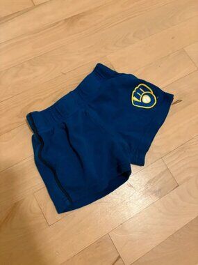 6/9M Milwaukee Brewers shorts